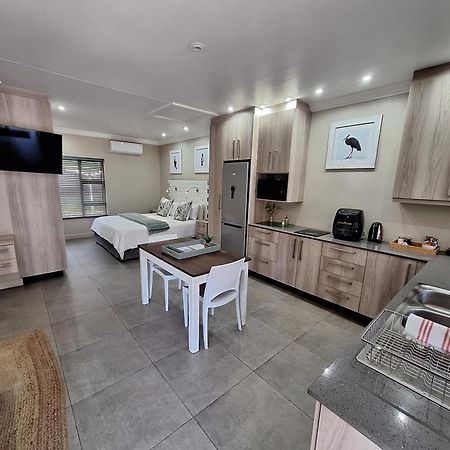 Studio 5 The Studios At Churchill Hillcrest Buitenkant foto